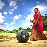 Das ?Wasserrad? entlastet Frauen in armen Ländern
