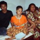 Mädchen nach Tsunami und 7 Jahren Quälerei endlich zu Hause