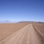 Solarmobile sausen durch die Atacama-Wüste