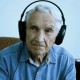 96-Jähriger rührt mit Liebeslied die Welt zu Tränen